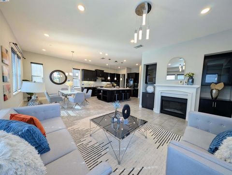 Photo of 1380 Brookline Loop, Pleasanton, CA 94566 (MLS # 41106593)