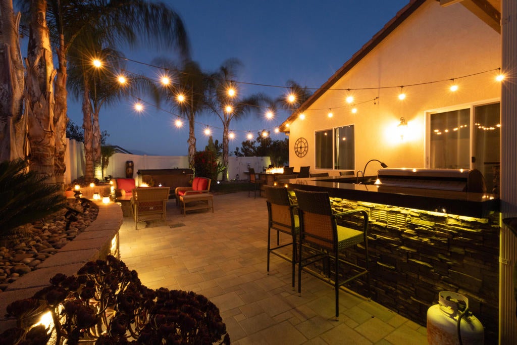 102 Knoll Crest Drive