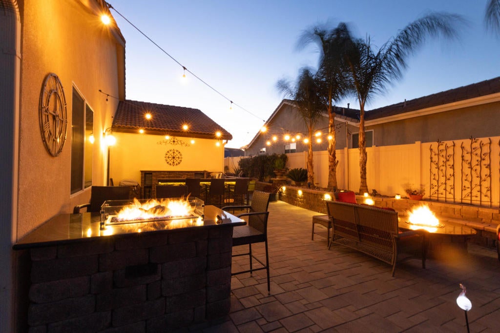 102 Knoll Crest Drive