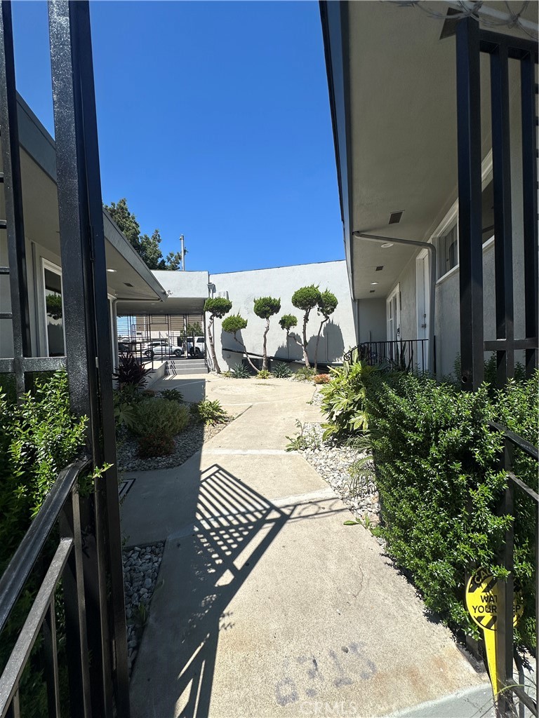 2603 W Beverly Boulevard