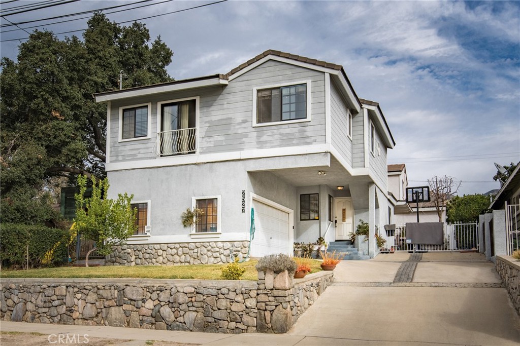 Built In 2000 * 4 Bedrooms (1Bedroom On Main Level) / 3 Bathroom * Formal Living Area With Fireplace * Formal Dining Area * High Ceiling * Large Kitchen With Nook * Central A/C & Heat * Laundry Hookups Inside * 2 Car Garage * Cozy Yard * Tenant Pays All Utilities * Small Pets Ok