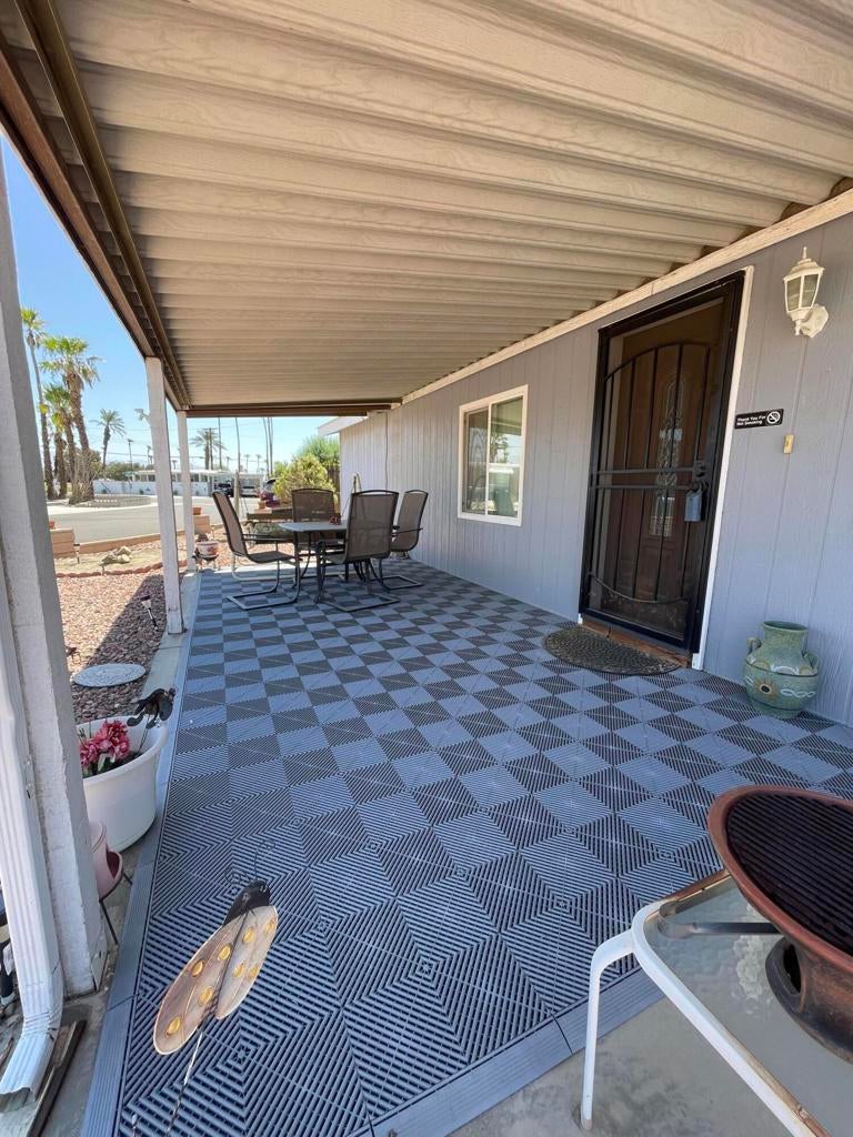 73295 Quivera Street
