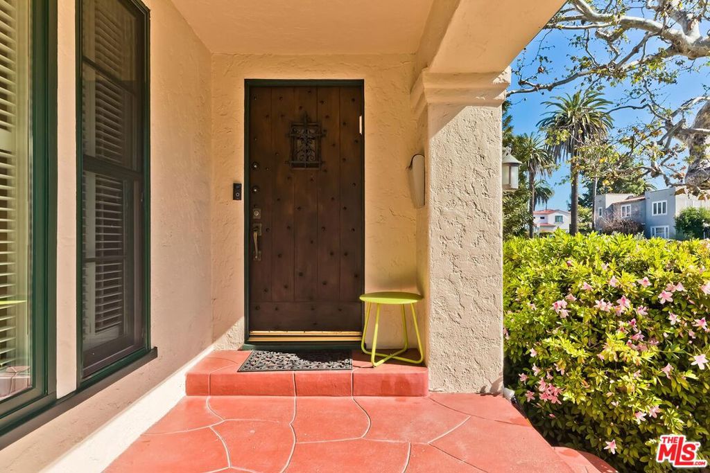 10575 Cushdon Avenue