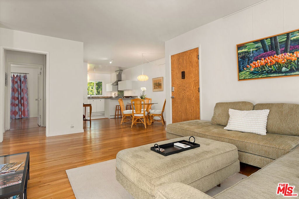 4353 Colfax Avenue 24