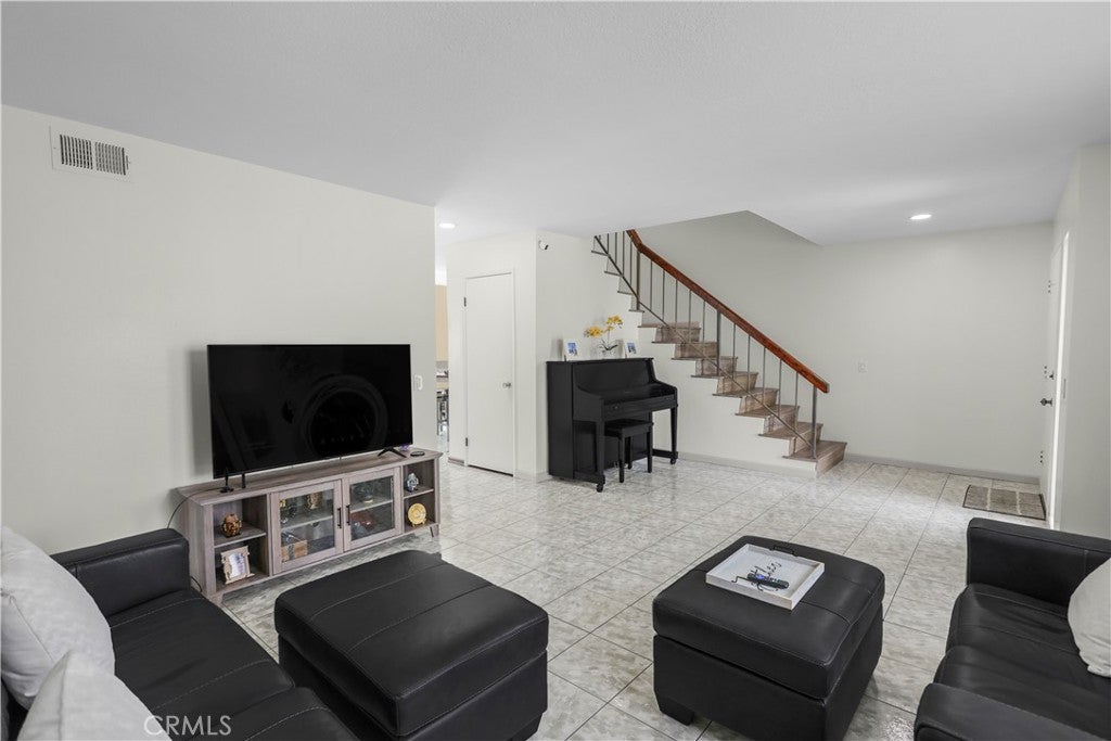 1401 W Cerritos 64