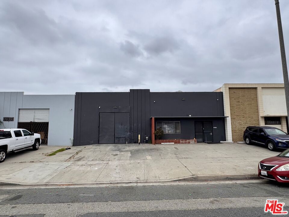 12913 S Broadway