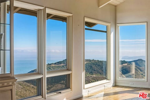 Tiny photo for 2965 Seabreeze Drive, Malibu, CA 90265 (MLS # 26862333)