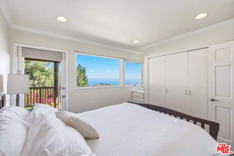 Tiny photo for 2965 Seabreeze Drive, Malibu, CA 90265 (MLS # 26862333)