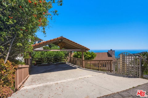 Tiny photo for 2965 Seabreeze Drive, Malibu, CA 90265 (MLS # 26862333)