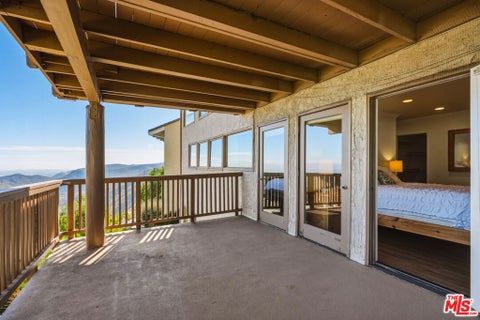 Tiny photo for 2965 Seabreeze Drive, Malibu, CA 90265 (MLS # 26862333)