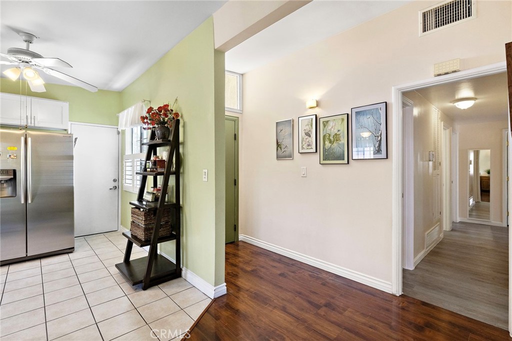 8407 Locust