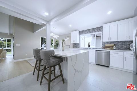 Photo of 5628 Cleon Avenue, North Hollywood, CA 91601 (MLS # 26806535)