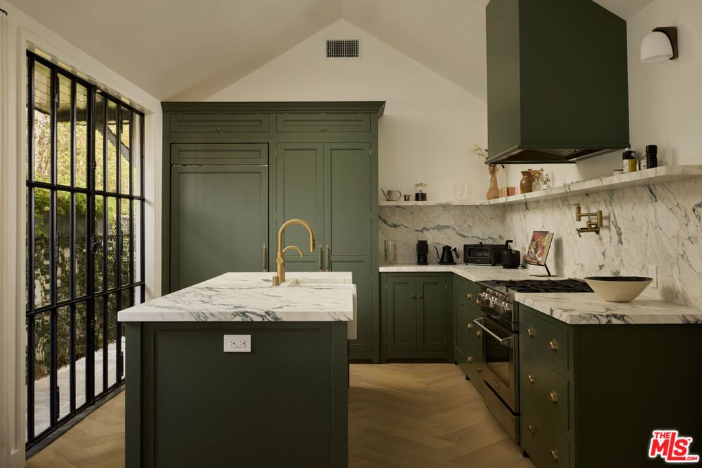 Photo of 1720 Washington Way, Venice, CA 90291 (MLS # 26641961)