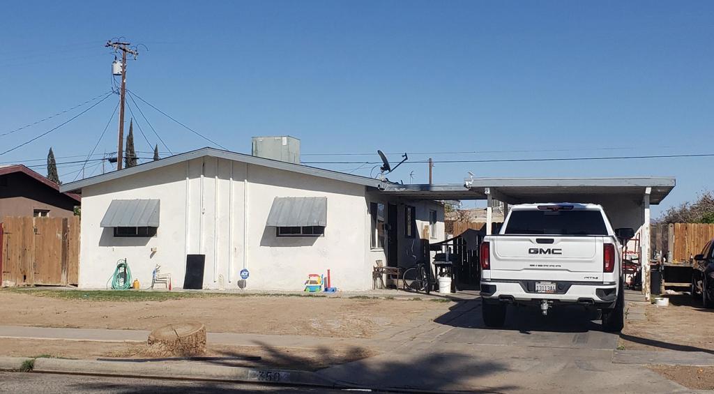3 bedrooms and 1 bathroom, central air. Property is currently rented. Tenant has not agreed to show the property.
