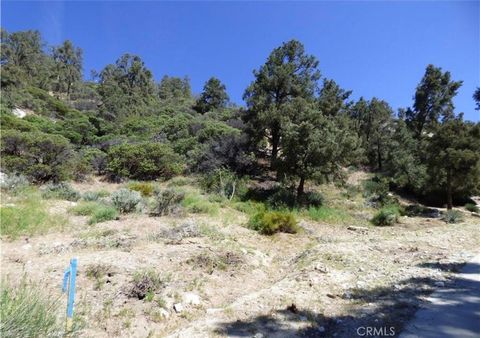 Photo of 0 Escolon Trl, Frazier Park, CA 93225 (MLS # SR26047273)