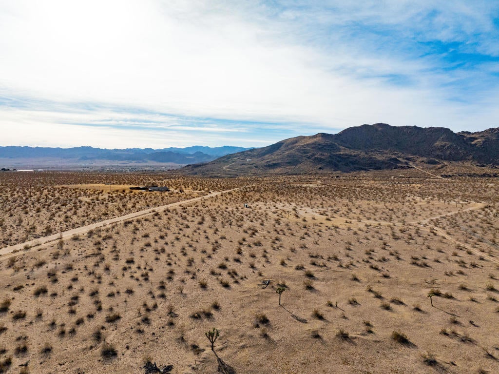 3432 Saddleback Road