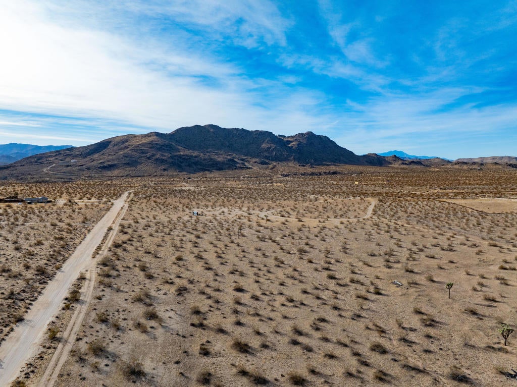 3432 Saddleback Road