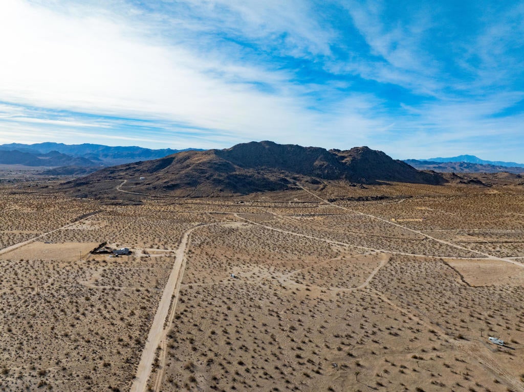 3432 Saddleback Road