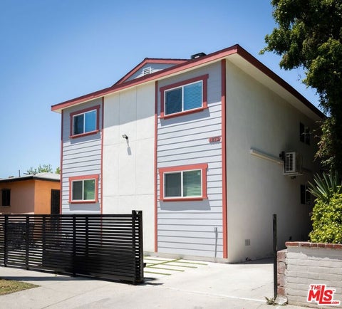 Photo of 1273 W 36th Place, Los Angeles, CA 90007 (MLS # 26989449)