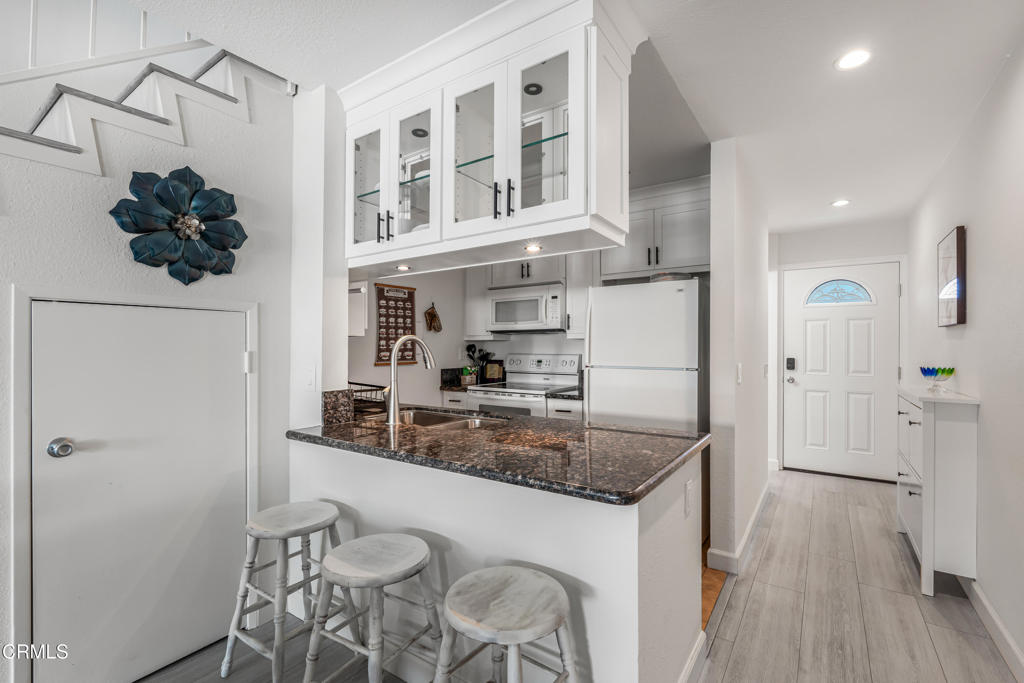 304 E Surfside Drive