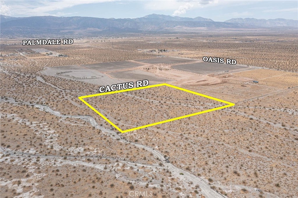 31001215 Cactus Road