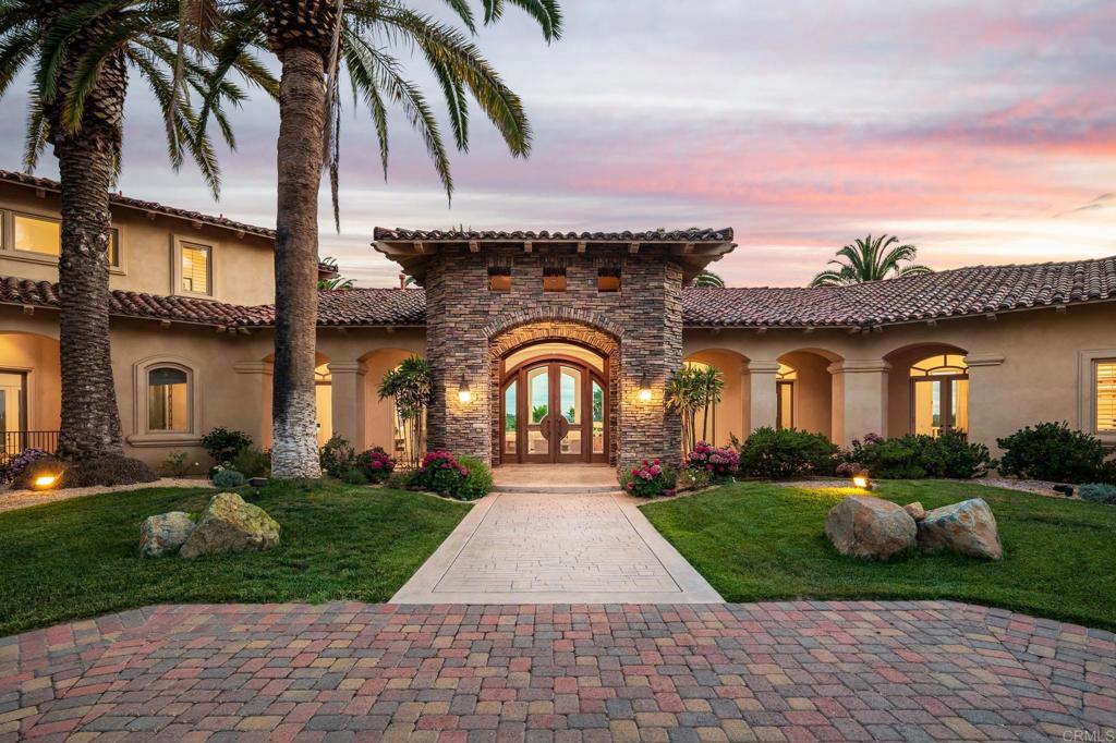 6868 Spyglass Lane
