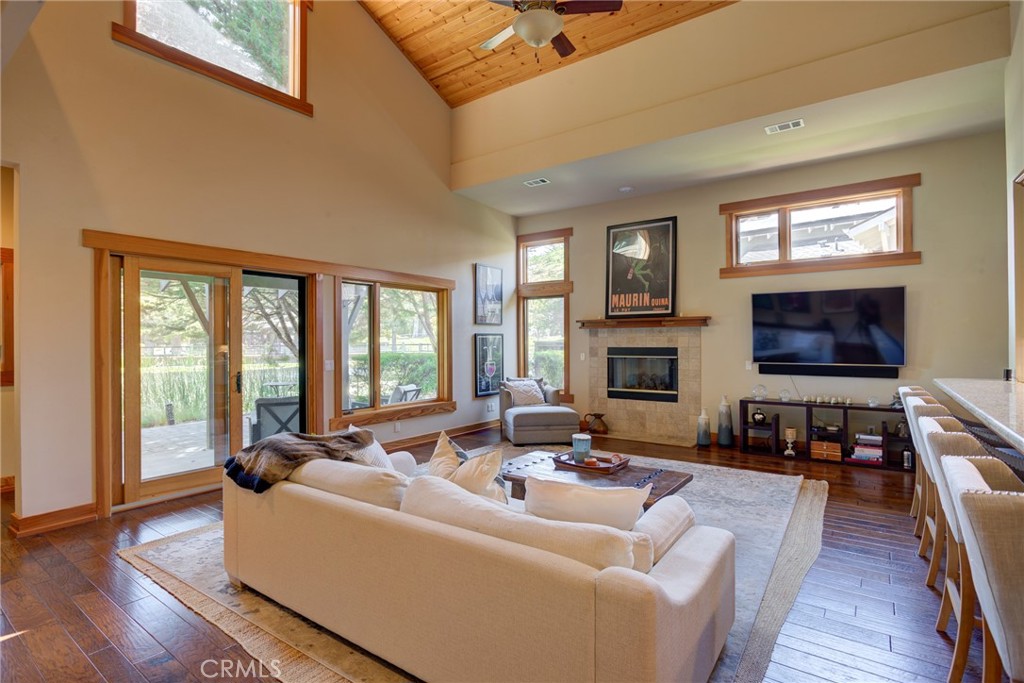 2303 Sanderling Court