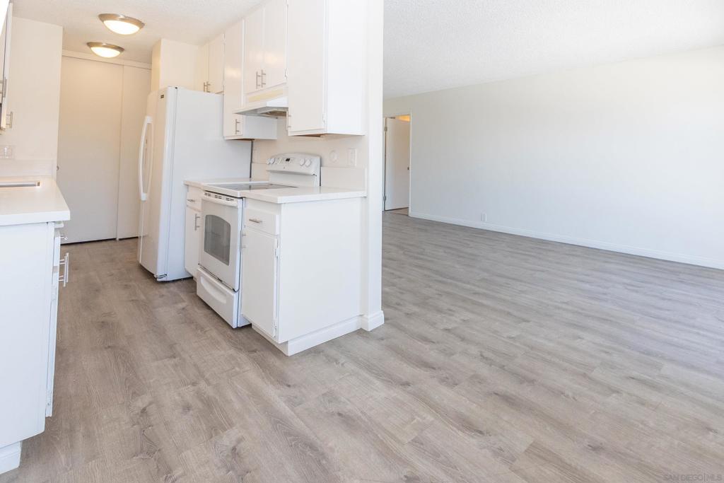 1855 Diamond St 5-124