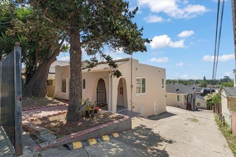 Photo of 8117 Ney Avenue, Oakland, CA 94605 (MLS # ML82045268)