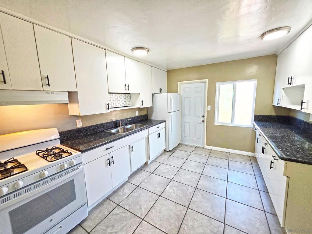 Bay Park - Residential Lease