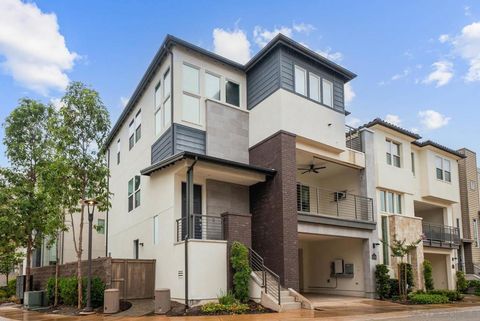 Photo of 15105 Lincoln Loop Loop, San Diego, CA 92127 (MLS # 250037778SD)