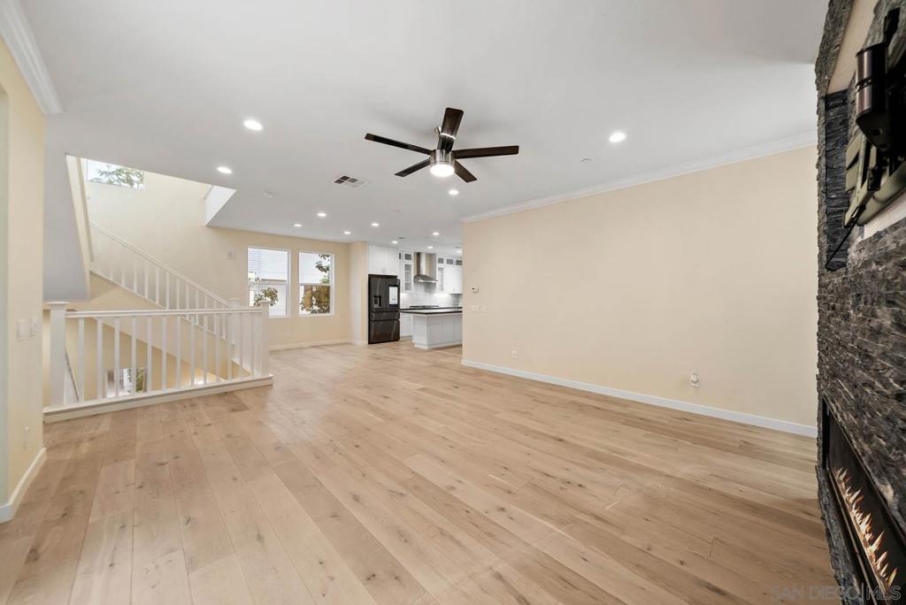 15105 Lincoln Loop