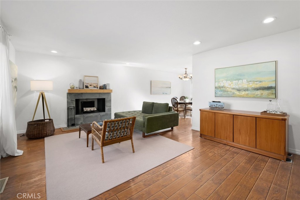 967 Capistrano Court