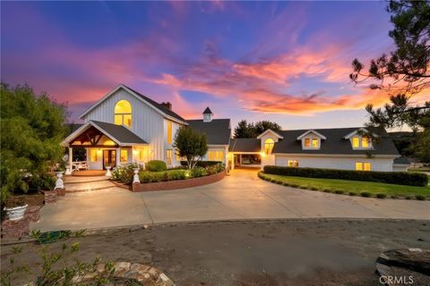 42580 42580 Avenida Escala Murrieta CA 92562