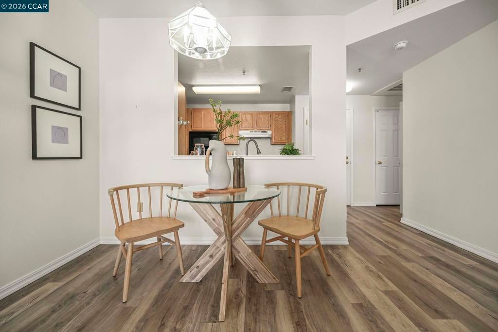 1860 Tice Creek Dr 1228