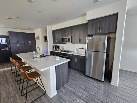 MLS: OC26218178