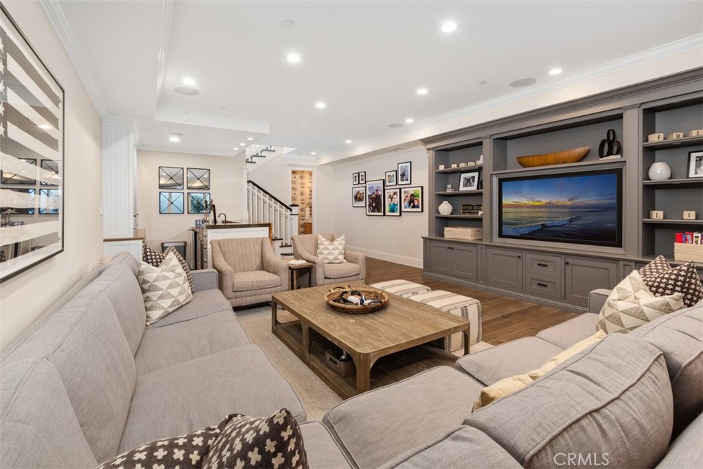 Irvine Terrace (IRVT) - Residential