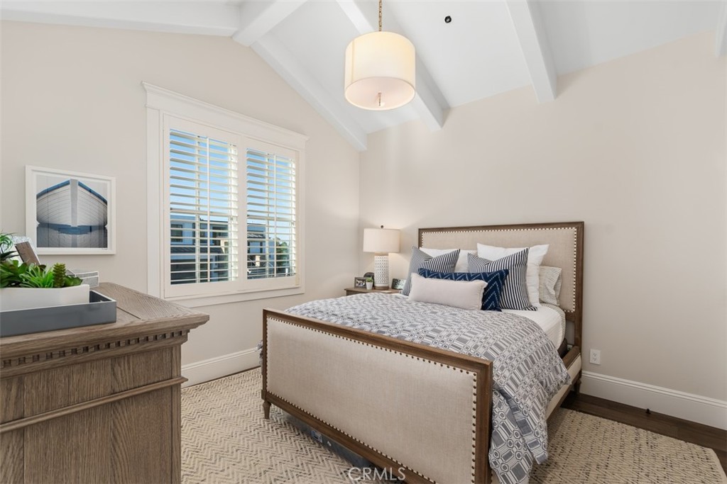 Irvine Terrace (IRVT) - Residential