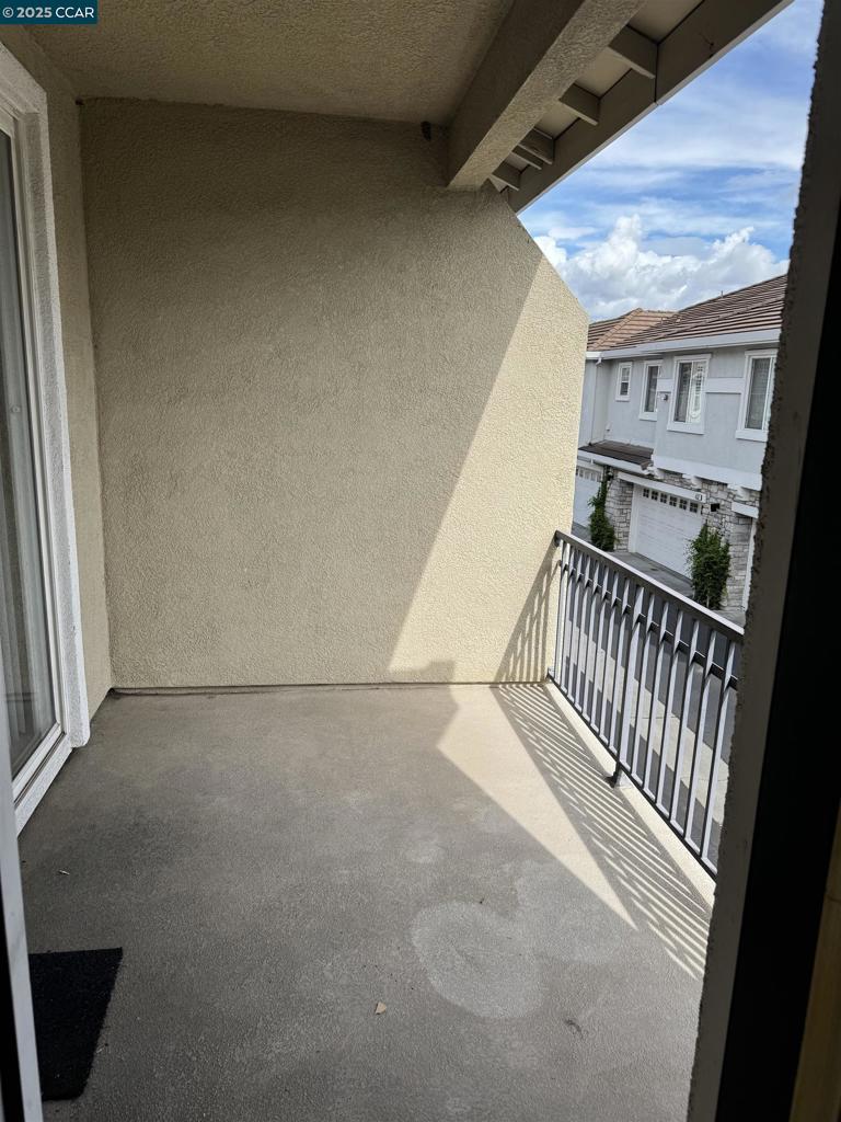 DUBLIN GREEN - Residential