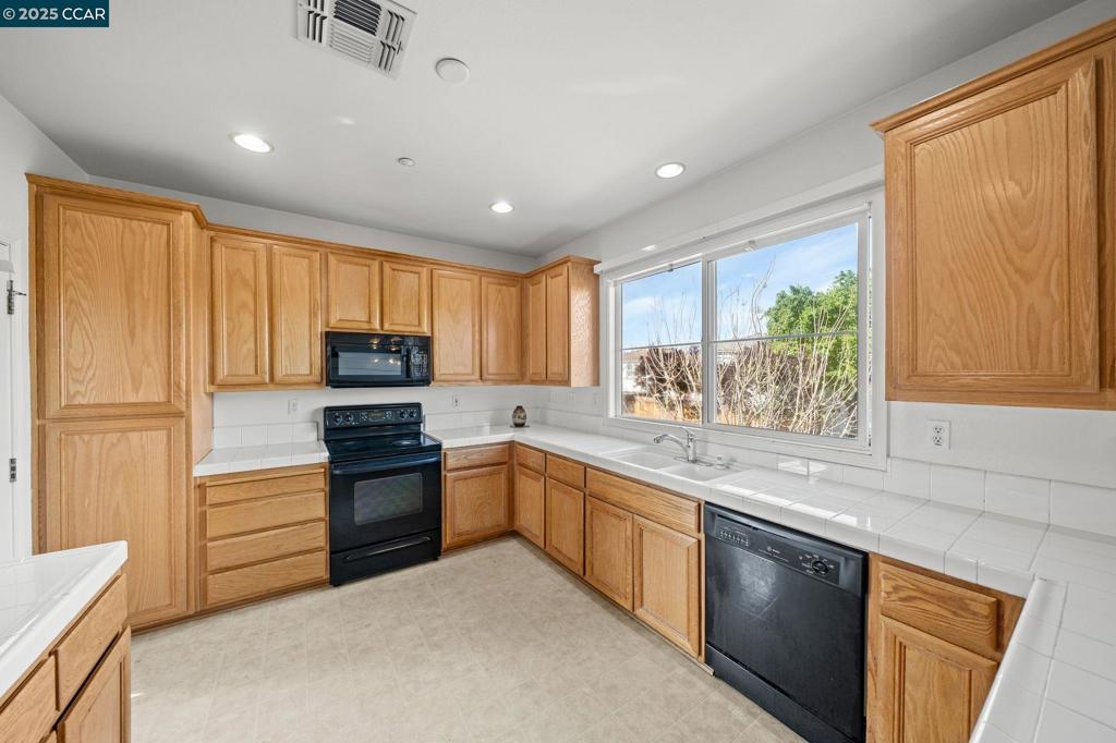 DUBLIN GREEN - Residential