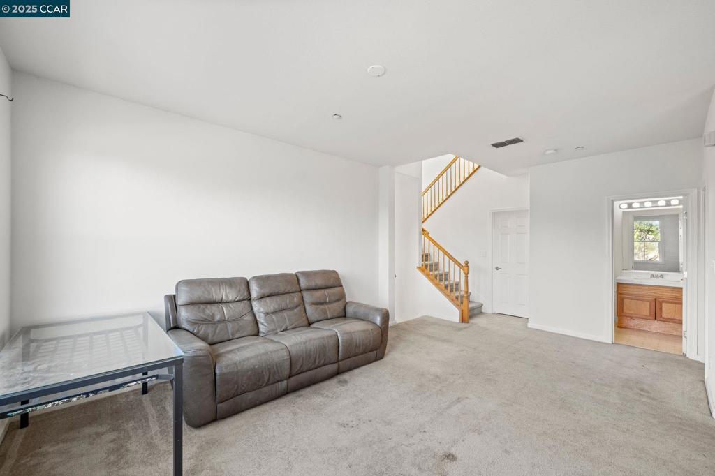 DUBLIN GREEN - Residential