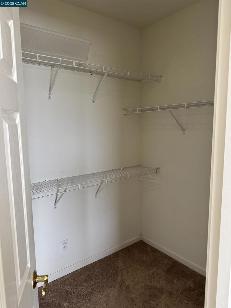 DUBLIN GREEN - Residential