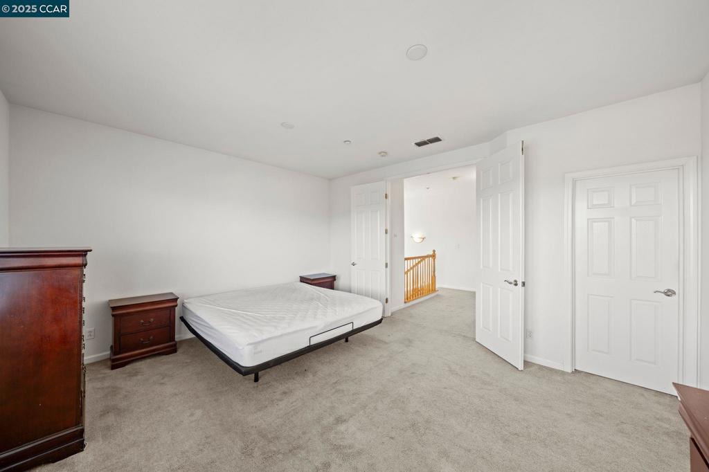 DUBLIN GREEN - Residential