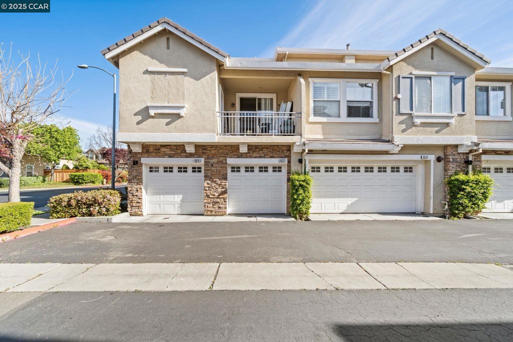 DUBLIN GREEN - Residential