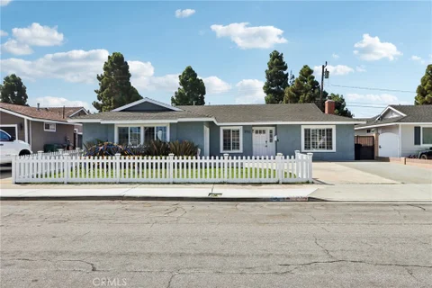 MLS: OC26191193