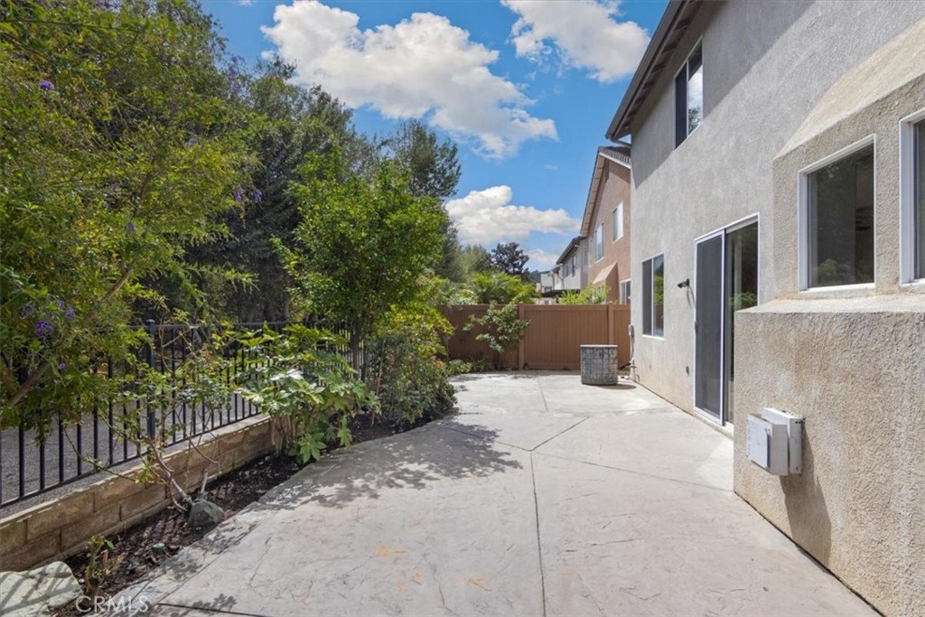 Newbury Estates (173) - Residential Lease