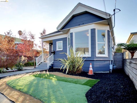 Photo of 1324 Burnett ST, Berkeley, CA 94702 (MLS # 41152418)