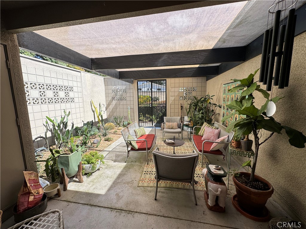 352 Avenida Sevilla C