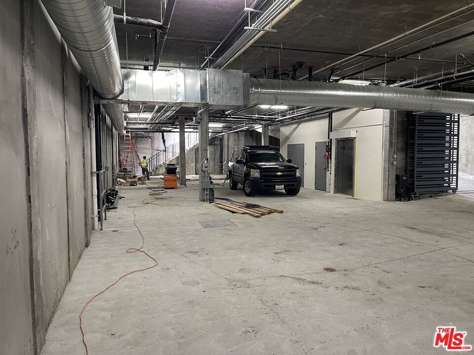 1427 S Bedford Street