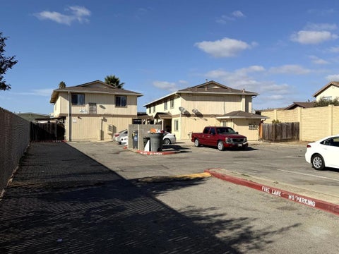 Photo of 817 Elkington Avenue #B, Salinas, CA 93905 (MLS # ML82065583)